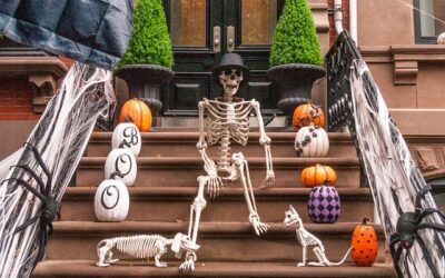 4 Halloween Stoops We Love